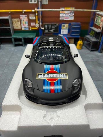 Autoart 1:18 - Modelauto - Porsche 918 Spyder Weissach, Nieuw