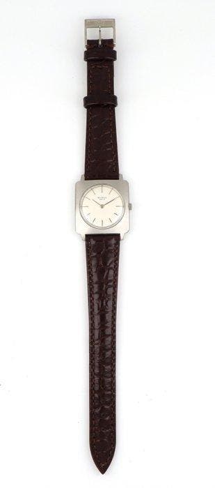 Universal Genève - Classic Ultra-Slim Square. - Sans prix de