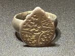 Middeleeuwen, kruisvaardersperiode Zilver Uitstekende ring, Antiek en Kunst
