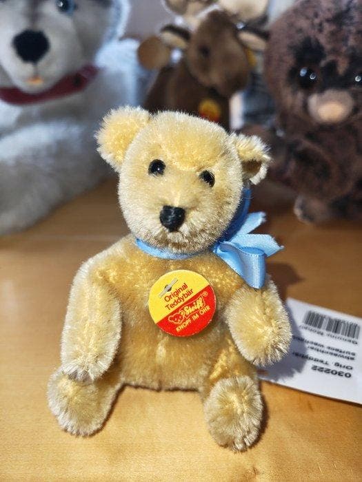 Steiff - Teddybeer - Collection Of Toys Including Chef Teddy, Antiek en Kunst, Antiek | Speelgoed