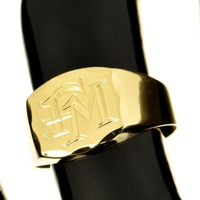 Ring met amulet - 18 karaat Geel goud, Handtassen en Accessoires, Antieke sieraden