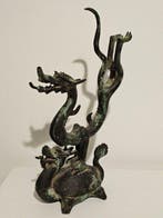 Grote Chinese bronzen sculptuur met draak en schildpad -, Antiek en Kunst