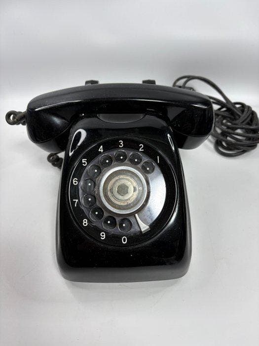 NTT - NTT - Téléphone analogique - 600-A2 - Bakélite, Métal,, Antiquités & Art, Art | Objets design