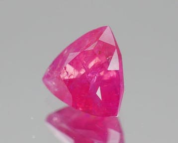 Sans prix de réserve Rouge Rubis - 1.31 ct - International