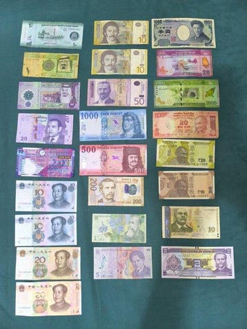 Wereld. - 118 banknotes - Various Dates (Zonder