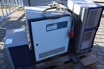 Veiling: Acculader Indatron S 80V, Auto-onderdelen, Accu's en Toebehoren, Ophalen, Nieuw