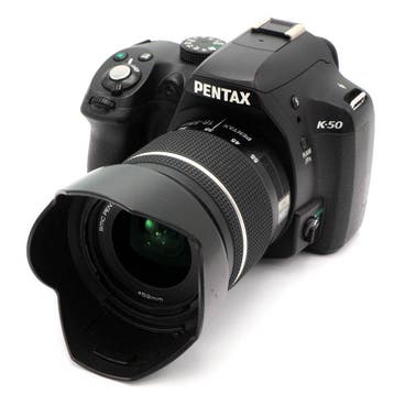 Pentax K-50 + SMC DA L 18-55mm f/3.5-5.6 AL WR zoomlens, Nieuw