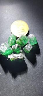 Smaragd Ruw- 8.65 g