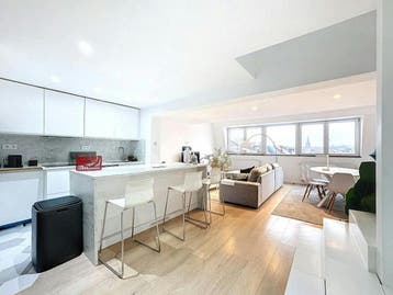 Appartement aan Rue de Hennin, Ixelles, 50 m² of meer