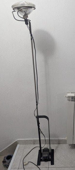 Flos - Achille Castiglioni, Pier Giacomo Castiglioni -