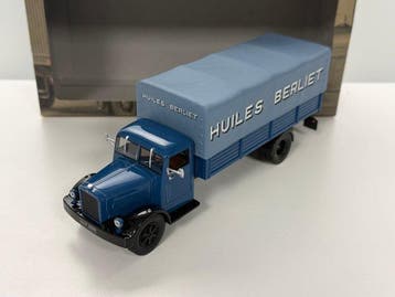 IXO 1:43 - Model vrachtwagen - Berliet à capot, plateau
