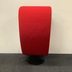 akoestische belstoel met glazen zijwanden en elektra punt,