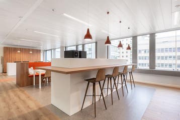 Werkplek-membership in South Station, Verzenden