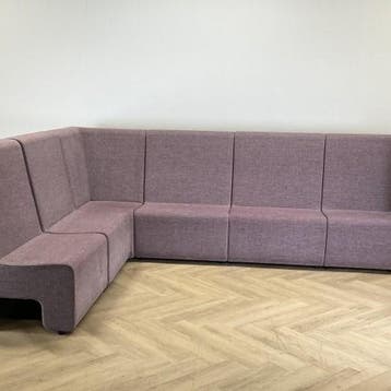 Ahrend Loungescape hoekbank 6-delig 308x239 cm,  Lila, Huis en Inrichting, Gebruikt, Stof, Eén