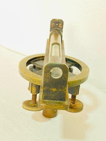 Ancien niveau à bulle d’arpenteur , Instrument de