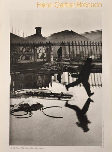 Henri Cartier-Bresson - Behind the Gare Saint-Lazare, París,
