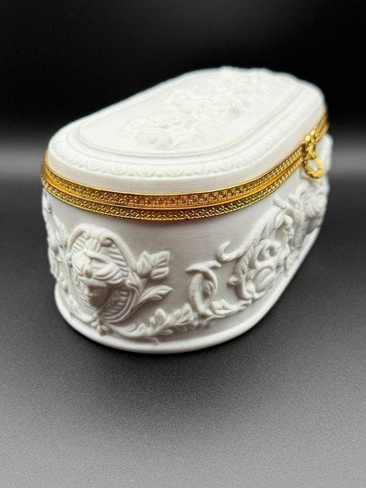 Boîte - Porcelaine, Antiquités & Art, Antiquités | Verre & Cristal
