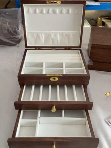 Boîte à bijoux - bois de noyer - boîte à bijoux à plusieurs