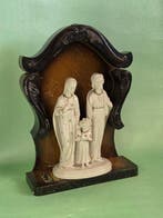 Beeld, Heilige Familie in Nis - 33 cm - Composiet, Hout
