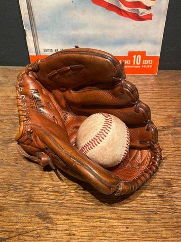 gant de baseball vintage - balle de baseball - gant de