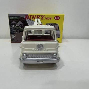 Dinky Toys 1:43 - Voiture miniature (2) - Highway rescue tow