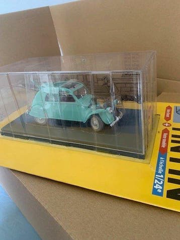 Moulinsart/Hachette - Tintin - Voiture 1/24 - La 2CV cassée