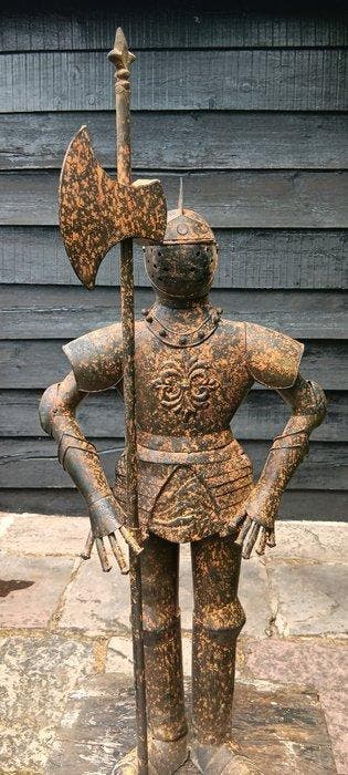 Decoratief ornament - Europa - Decorative Armour suit