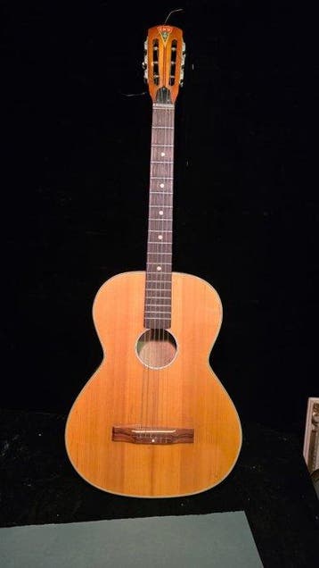 EKO - - Guitare classique - Italie, Musique & Instruments, Instruments à corde | Guitares | Acoustiques