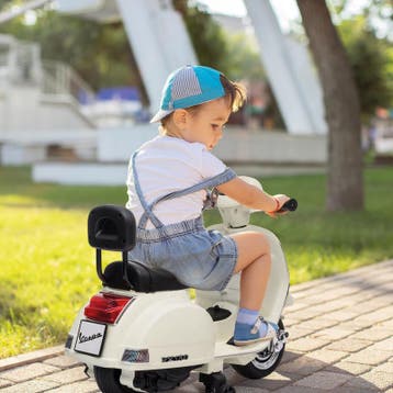 Vespa kinderscooter - crème-wit - 18 watt | oplaadbaar, Verzenden, Nieuw