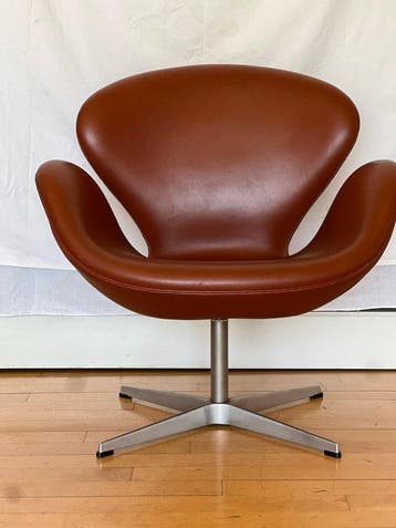 Fritz Hansen - Arne Jacobsen - Fauteuil - Aluminium, Leder -, Nieuw