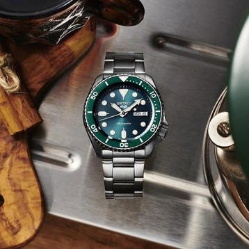 Seiko - Seiko Day-Date Sport Automatic Green Dial Sub 100 -, Nieuw