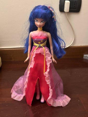 giochi preziosi - Poupée Musa (Winx) cammina davvero