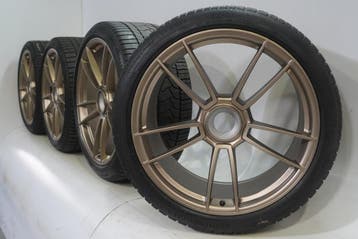 Porsche 911 992 GTS 20 & 21 inch velgen Continental Winterba, Ophalen of Verzenden