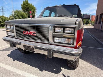GMC - Suburban SLE 3500 7.4 L - 1991