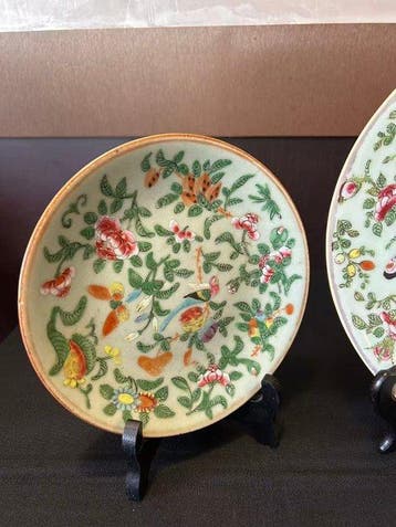Chinees porseleinen bord, Famille Rose-decoratie, vogels en, Antiek en Kunst
