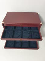 Accessoires. Burgundy eco-leather coin cabinet for 48 places