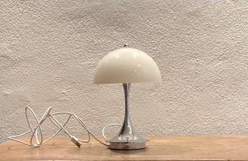 Louis Poulsen - Verner Panton - Lampe de table - Panthella