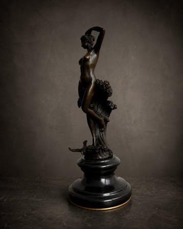 Sculpture, Italiaans bronzen sculptuur – Elegante, Antiquités & Art