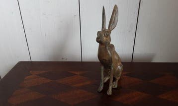 P. Chenet - Beeld, Konijn - 14.5 cm - Brons