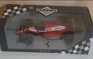 Minichamps 1:18 - Modelauto - Ferrari F 93 A jean alesi, Hobby en Vrije tijd, Modelauto's | 1:5 tot 1:12, Nieuw