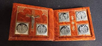 Kruisiging Christus - Antiek - Leder, Tin, Hout - 1950-1960, Antiek en Kunst