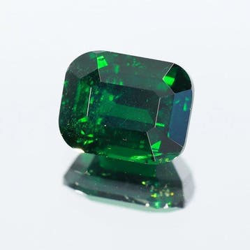 1 pcs Vert Tsavorite - 6.08 ct - Lotus Gemology (Thaïlande)