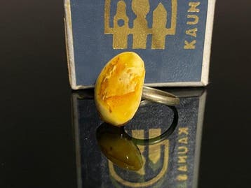Antiek Litouws Baltisch Amber Ring – Kaunas Dail