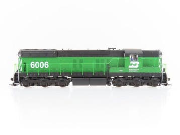Broadway Limited / Paragon H0 - 4231 - Diesellocomotief (1)