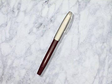 Sheaffer - Sheaffers Imperial Burgundy & Brushed Chrome -, Verzamelen, Nieuw