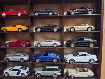 Onbekend 1:43 - Modelauto (15) - Diverse modellen, Nieuw