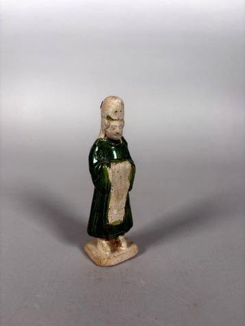 Chinois antique, dynastie Ming Terre cuite serviteur - 14 cm