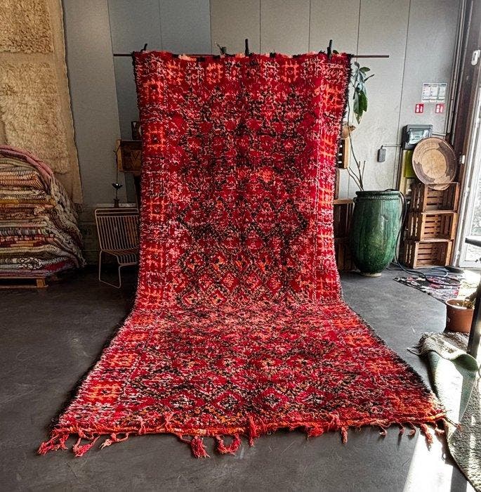 Groot vintage Marokkaans Boujad Tapijt – Handgemaakt, Huis en Inrichting, Stoffering | Tapijten en Vloerkleden