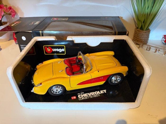 Bburago 1:18 - Modelauto - Chevrolet Corvette (1957), Hobby en Vrije tijd, Modelauto's | 1:5 tot 1:12
