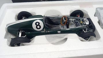 Schuco 1:18 - Modelauto - Cooper T51 World Champion 1959 -, Nieuw